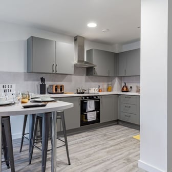 Premium En Suite - Image 9